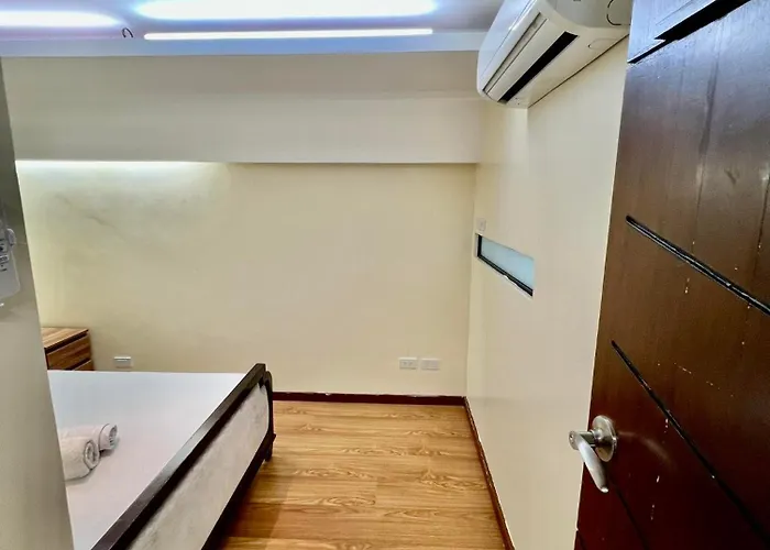 Cozy And Spacious 2 Bedroom Unit *